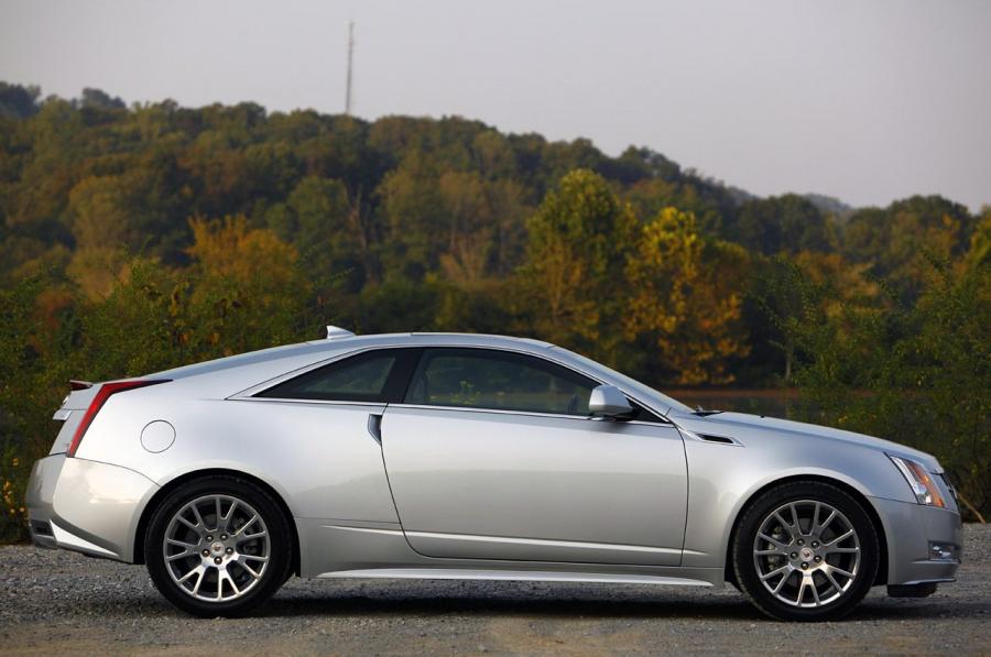  Cadillac CTS Coupe 2011 года  (фото 14 из 128)